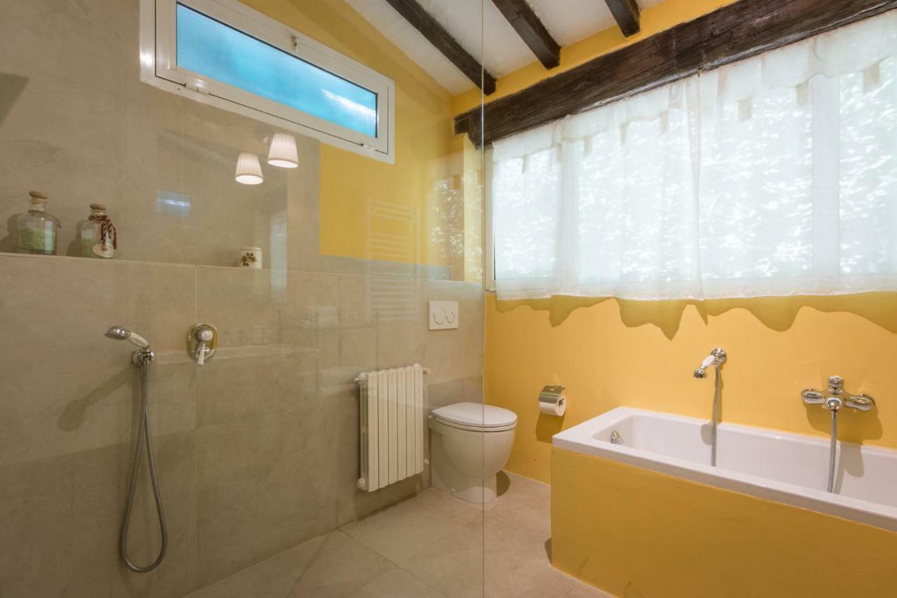 Villa In Private Estate,Shared Pool,Parking,3Km To Ponte Vecchio Florence Exterior photo